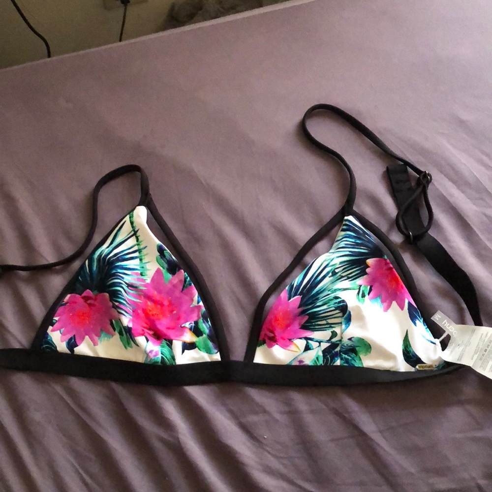 Brand new Rip Curl bikini top